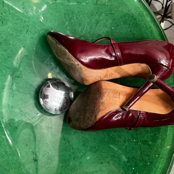 Saks fifth avenue shoes I good condition - Picture 3 of 6